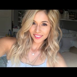 Meet your Posher, Izzy